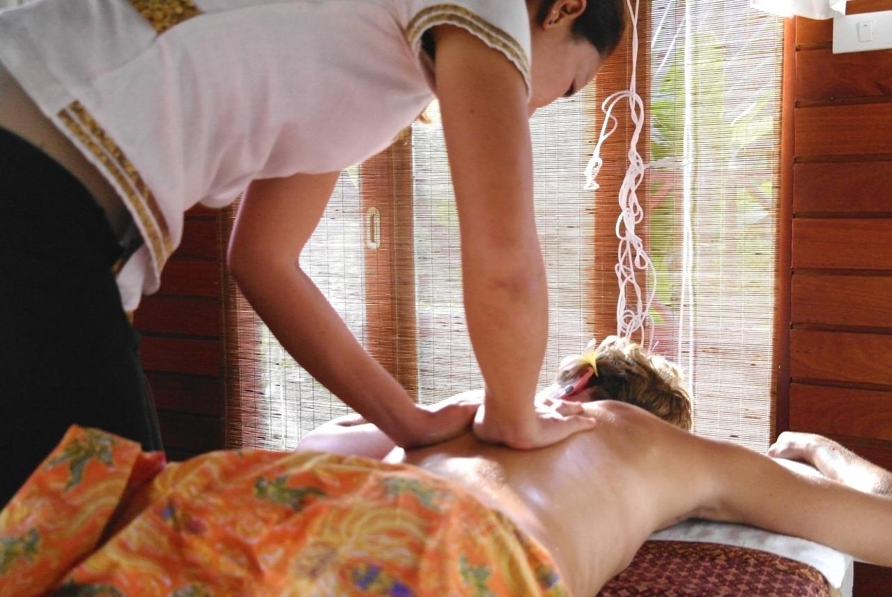 Traditionelle Thai-Massage auf Koh Phangan